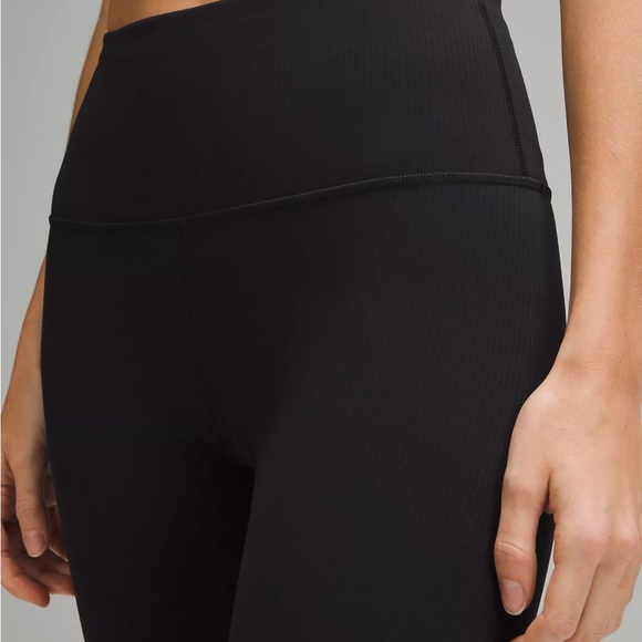 Lululemon Ribbed NWT  Wunder Train Ribbed High Rise Tight 28” black - Picture 10 of 10